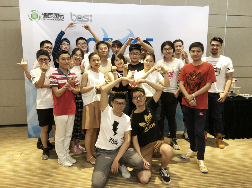 “倾听、交流、分享”201888038威尼斯学院夏季校友会